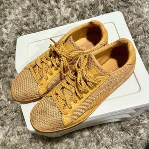 🎉 Solange x PUMA Suede Classic Woven sz10.5